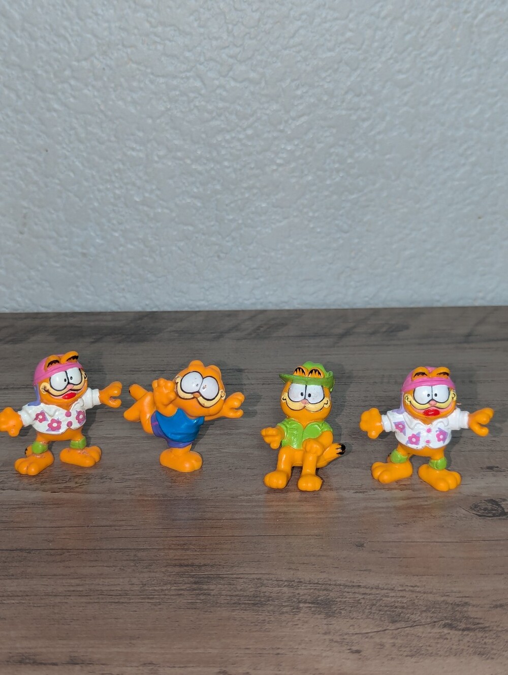 1981 Soft Plastic  Garfield Figures